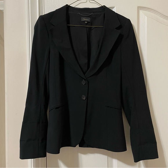 Aritzia Babaton Blazer - Picture 2 of 5